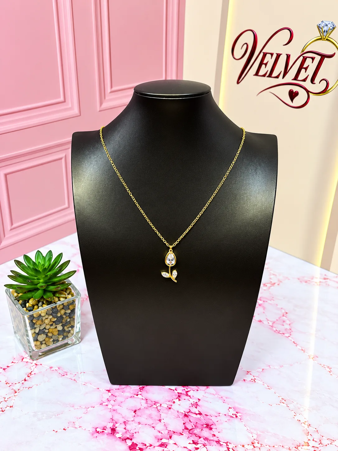 Collar Tulipán Blanco Dorado