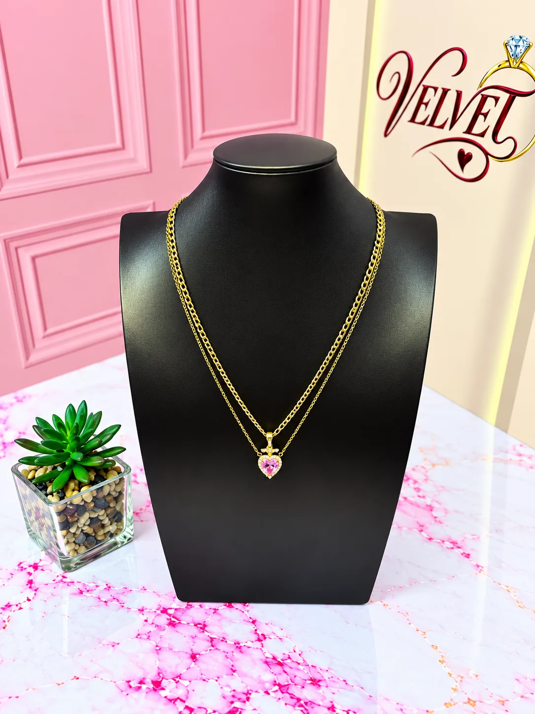Collar Doble Dorado Espada/Corazón Rosado